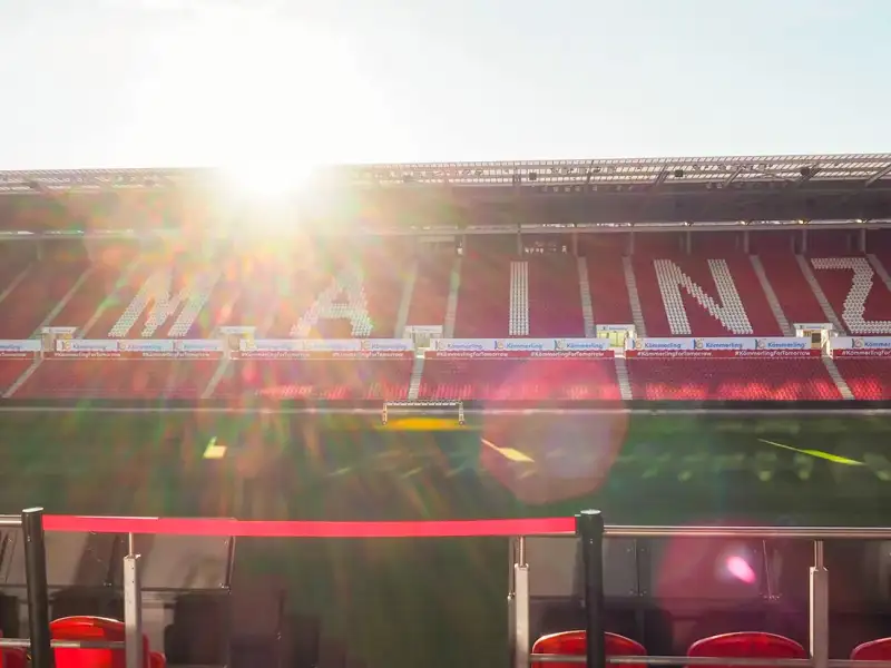 Der 3. medCare Neujahrskongress in der MEWA-Arena in Mainz